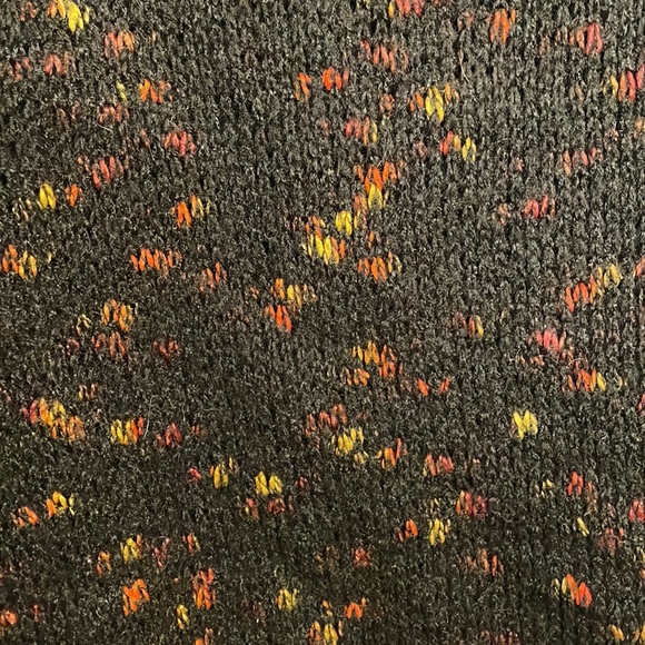 Festive Short Sleeve Sweater ~Forever21~ LG - Picture 2 of 4